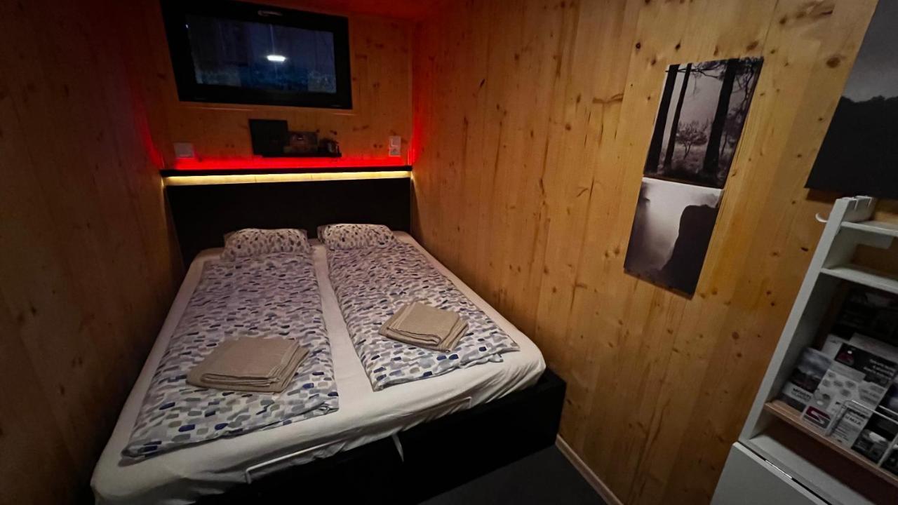 Tiny House Baraczek Brno-Jundrov, Ulice Veslarska Apartment ภายนอก รูปภาพ