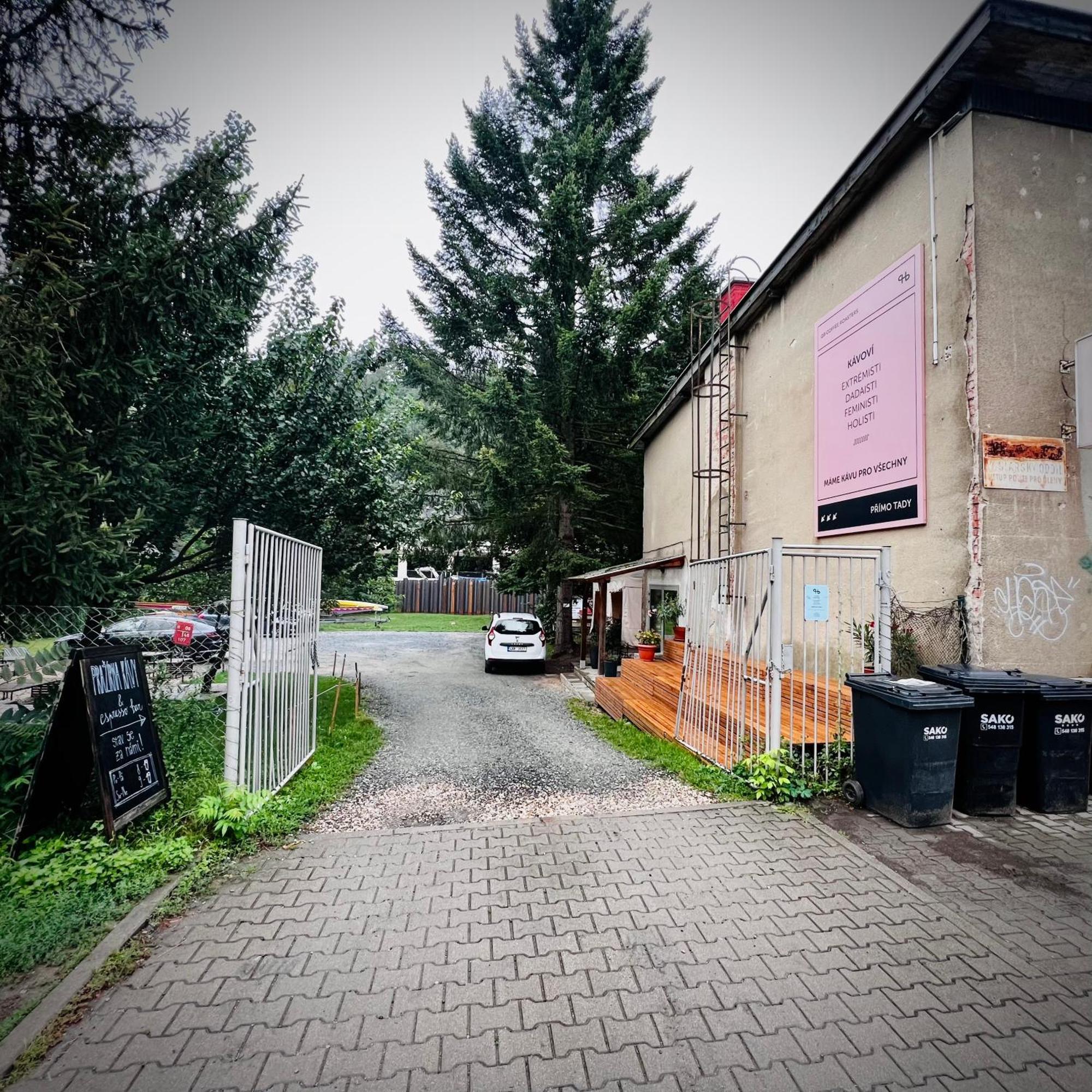 Tiny House Baraczek Brno-Jundrov, Ulice Veslarska Apartment ภายนอก รูปภาพ